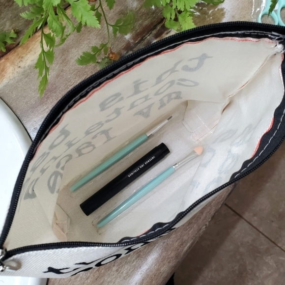 NWT Cotton Makeup Bag - This Bag Contains My Face! - Picture 3 of 4
